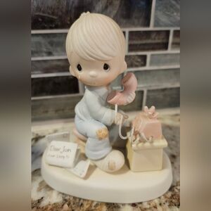 PRECIOUS MOMENTS 1981 “Collectors’ Club” Figurine “Hello, Lord, It’s Me Again”